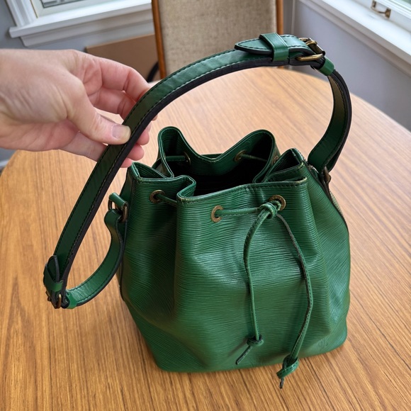 Louis Vuitton Handbags - Louis Vuitton Vintage Bucket Bag | Green Epi Leather | Flawed